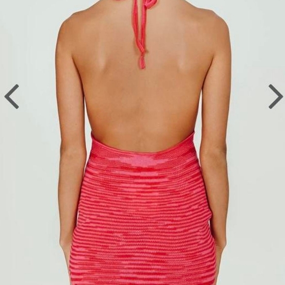 Last chance Verge Girl Crowd Control - Picture 2 of 4